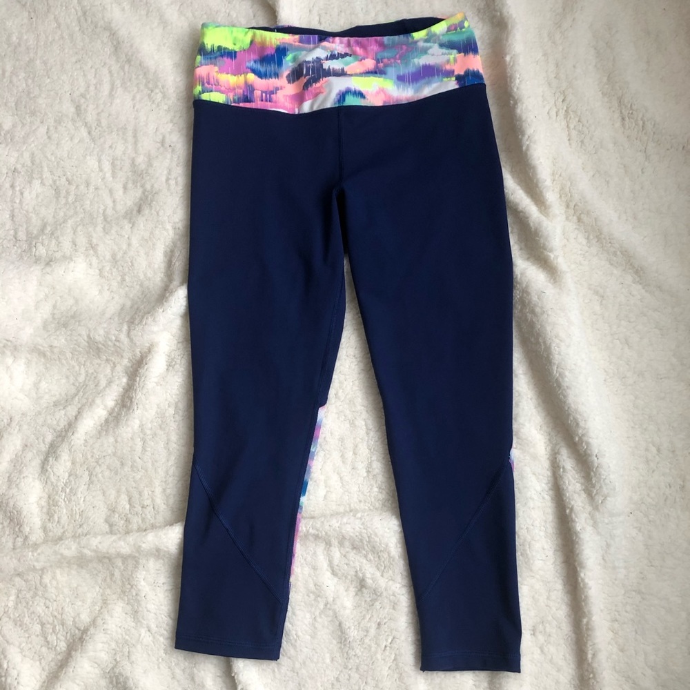 Victoria’s Secret Sport Capri leggings